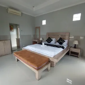 https://ayas-rooms-hotel.ubudhotelsnow.com